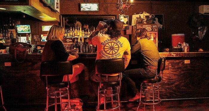 Country Bars in Houston Where I Like to Spend My Time