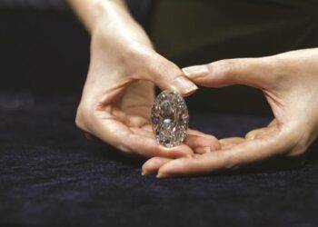 Finding Financial Solutions: Exploring the Benefits of a Nearby Pawn Shop